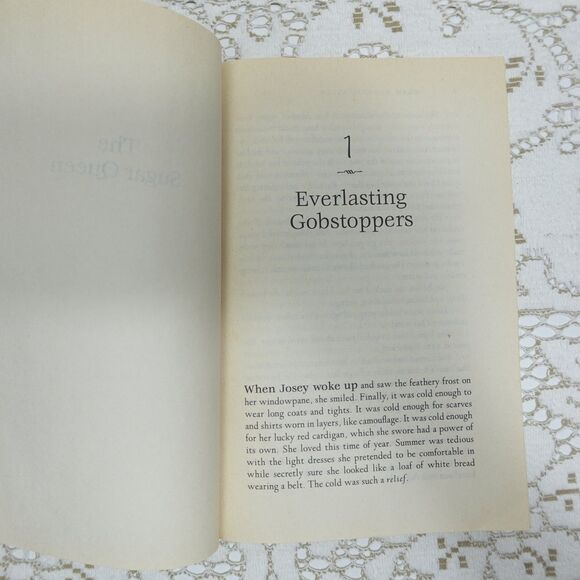 The Sugar Queen Sarah Addison Allen 2009 Trade Paperback Bantam Books - Picture 3 of 8